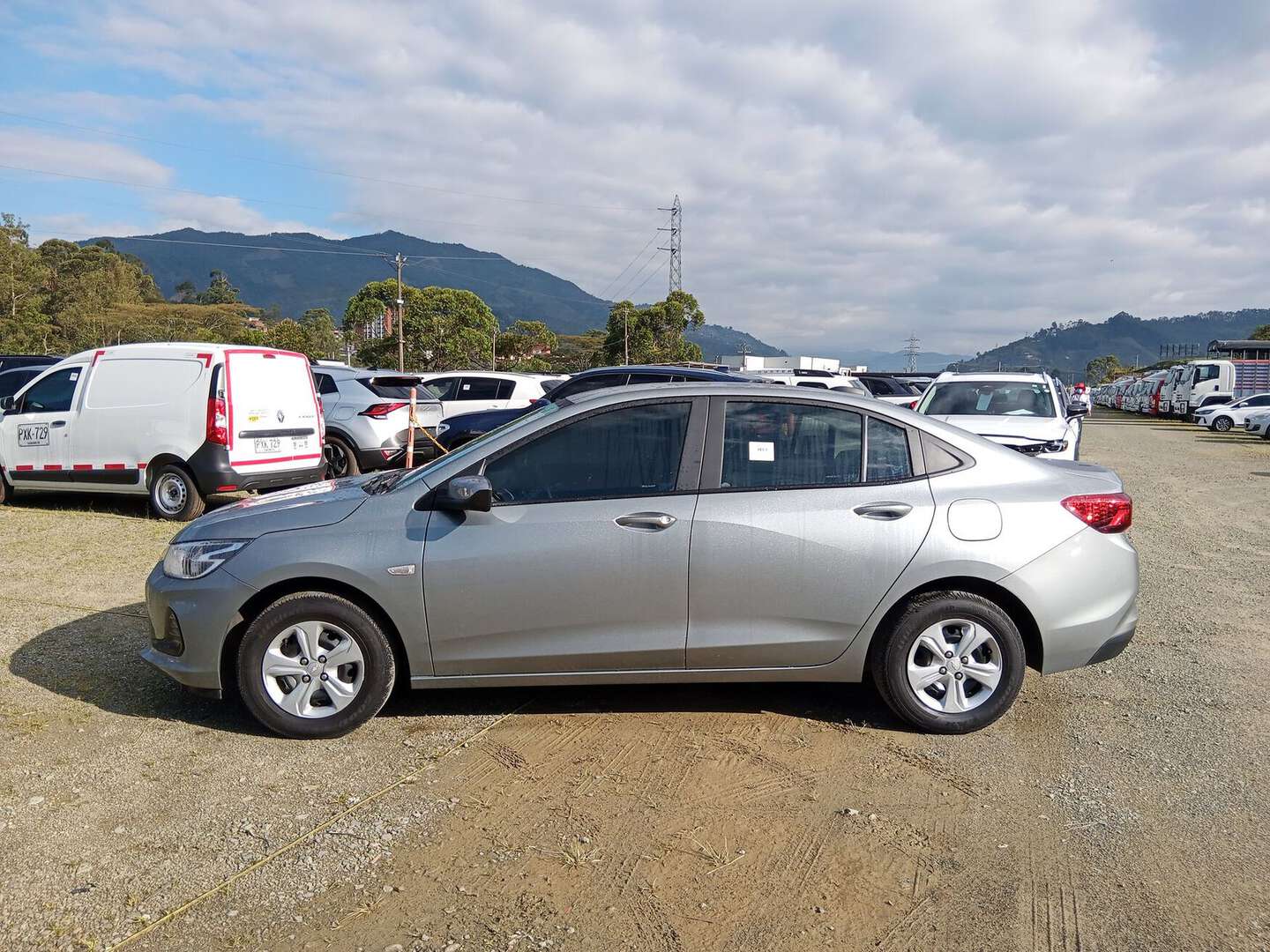 Chevrolet - Onix - 2025