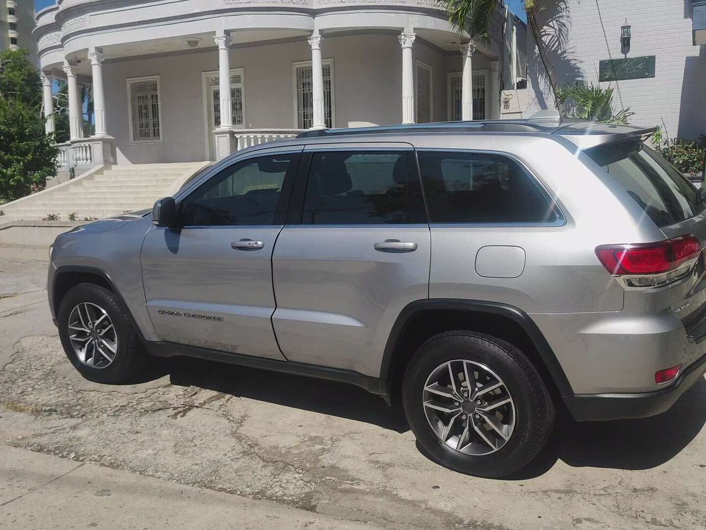 Jeep - Grand Cherokee - 2021