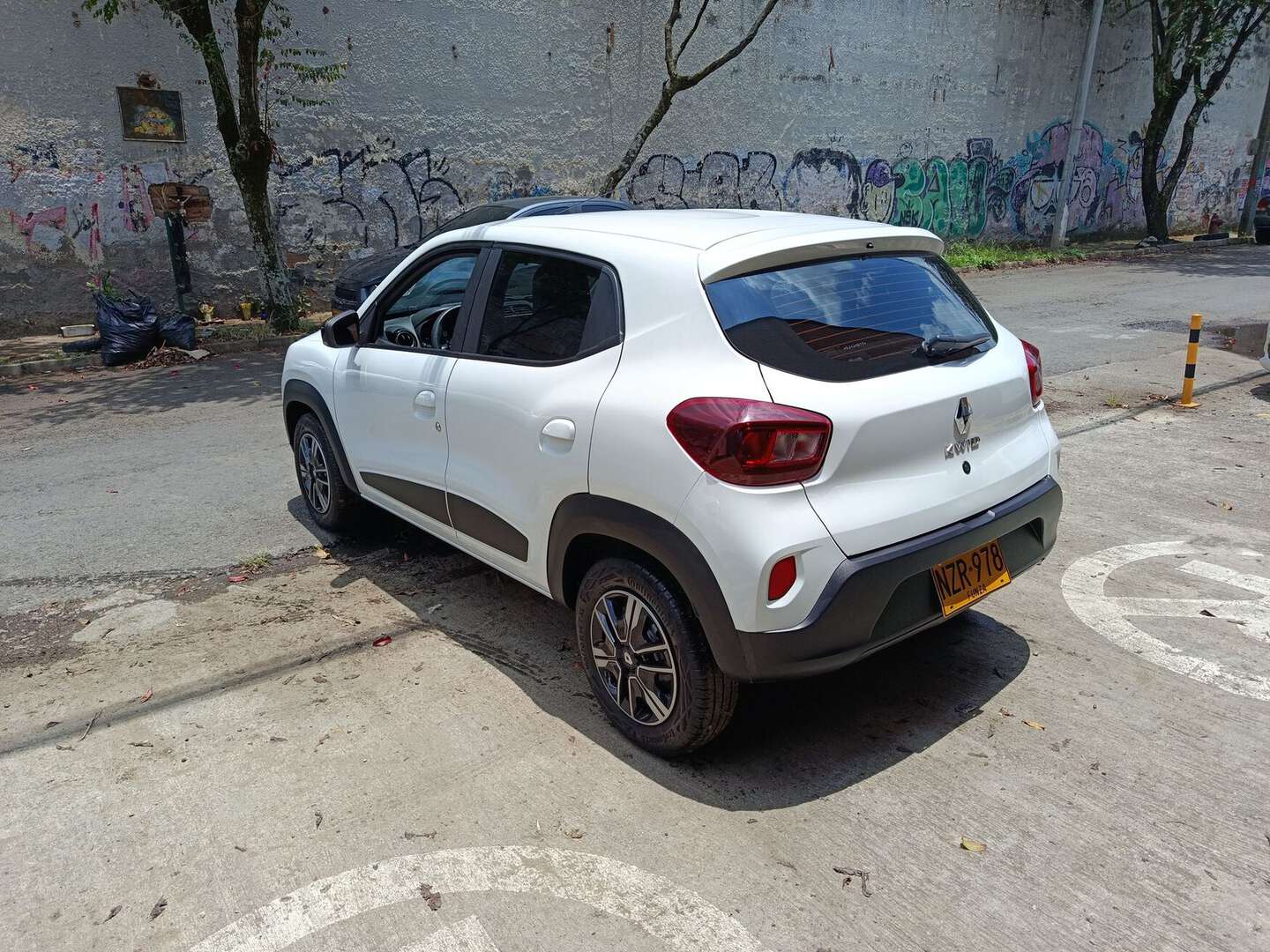 Renault - Kwid - 2025