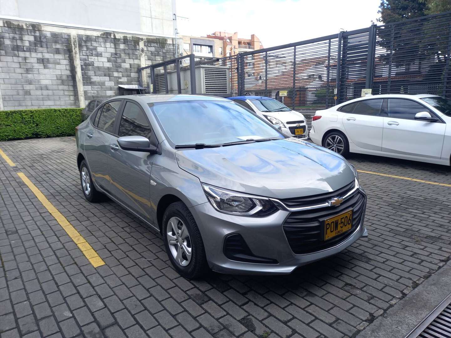 Chevrolet - Onix - 2025