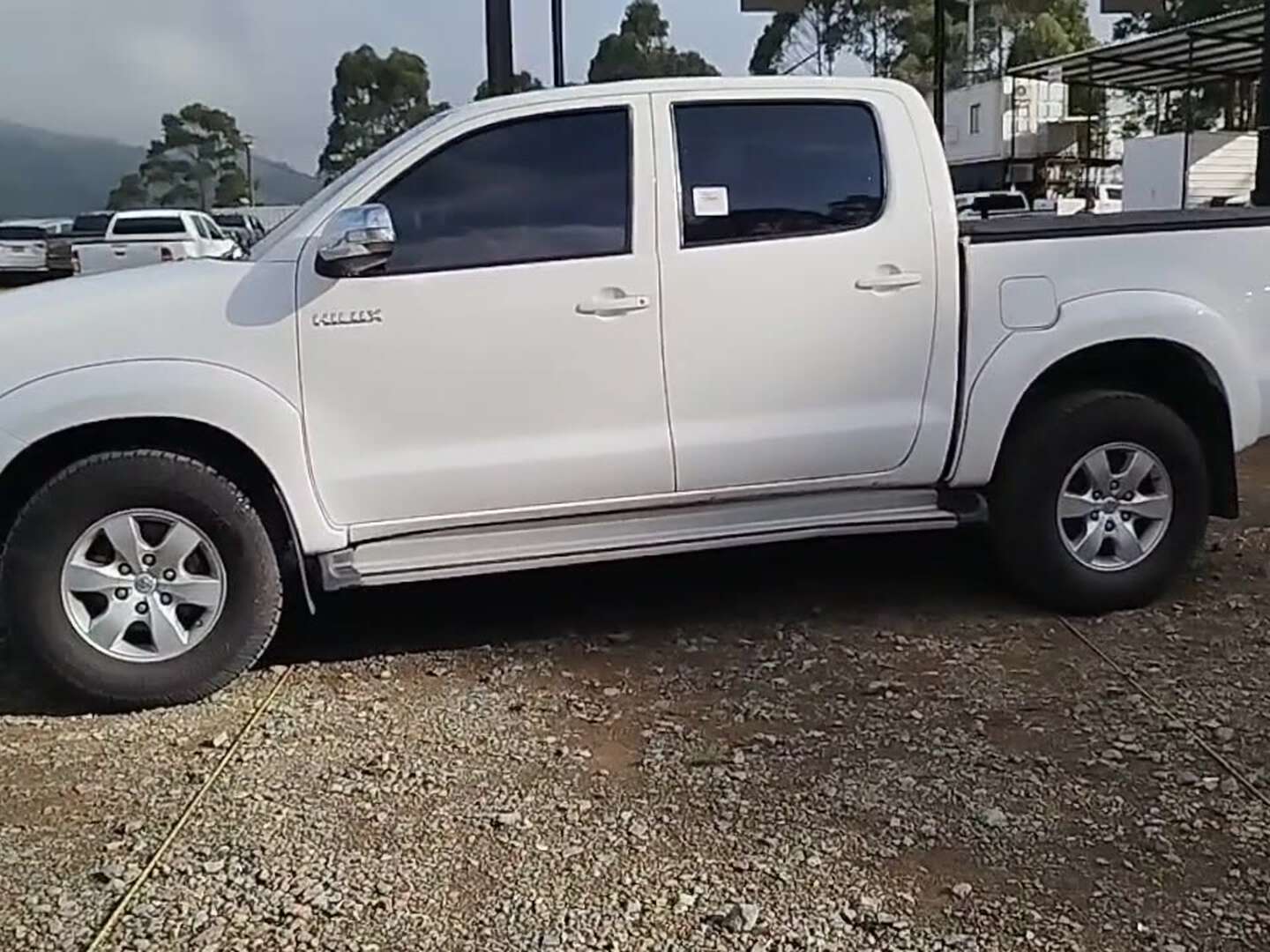 Toyota - Hilux - 2016