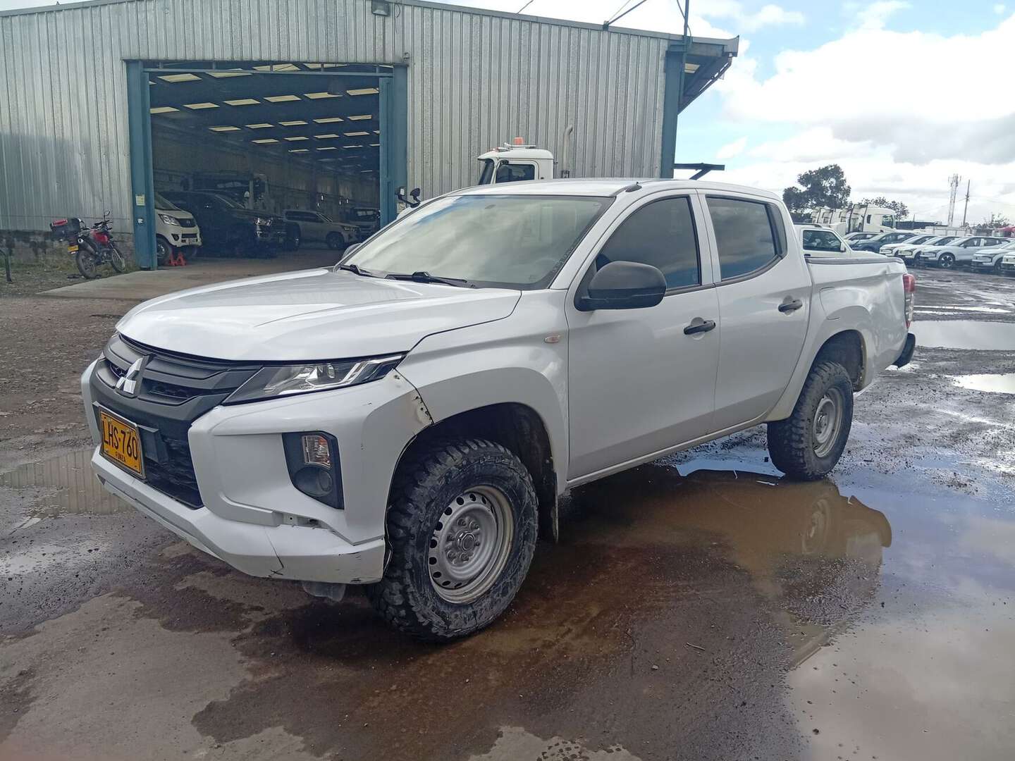 Mitsubishi - L200 - 2023