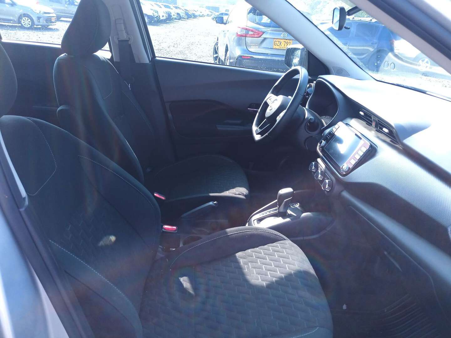 Nissan - Kicks - 2026