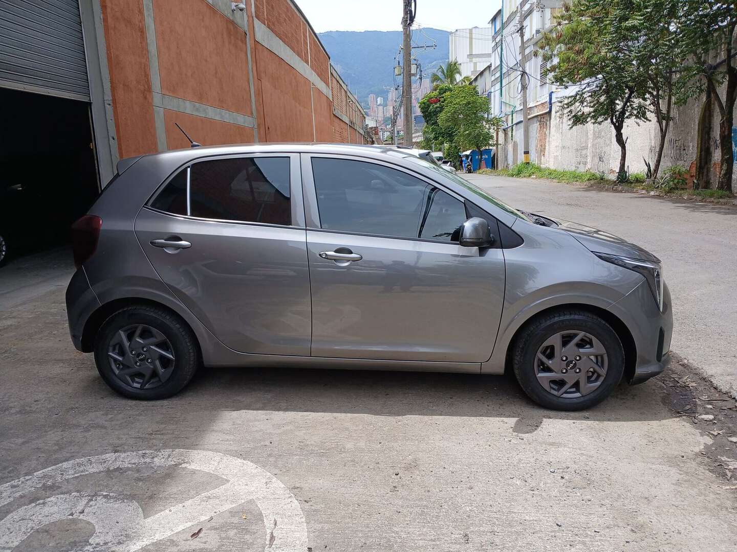 Kia - Picanto - 2025