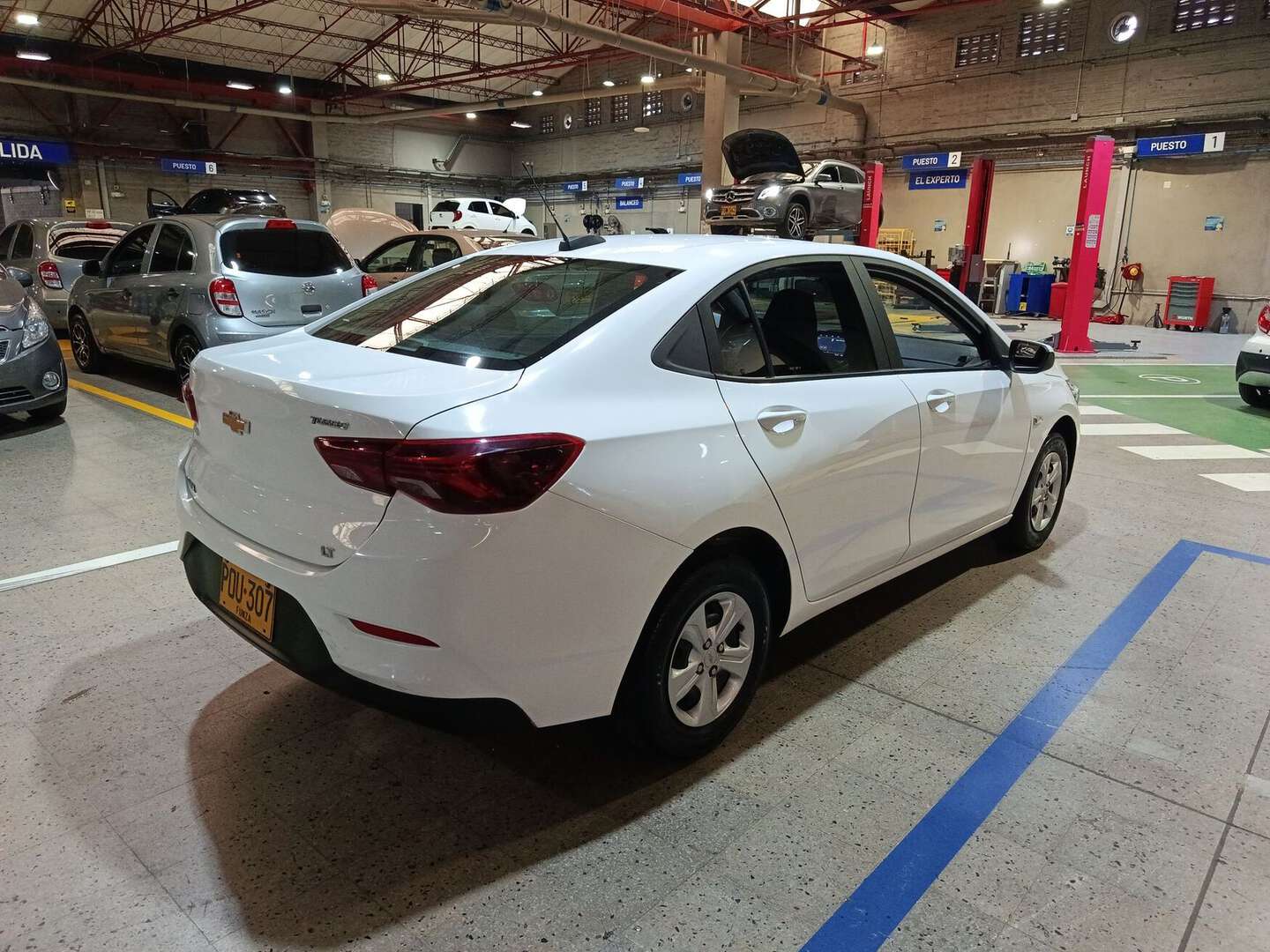 Chevrolet - Onix - 2025