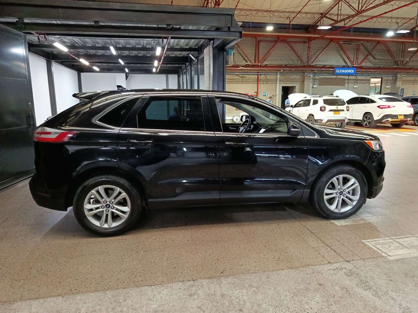 Ford - Edge - 2020