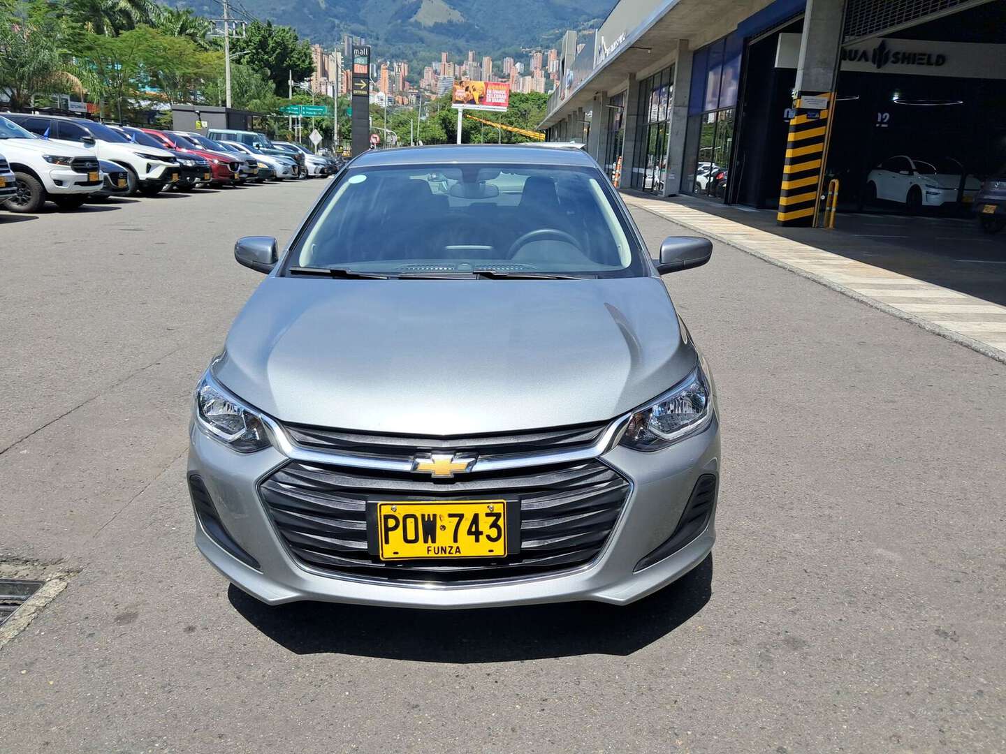 Chevrolet - Onix - 2025