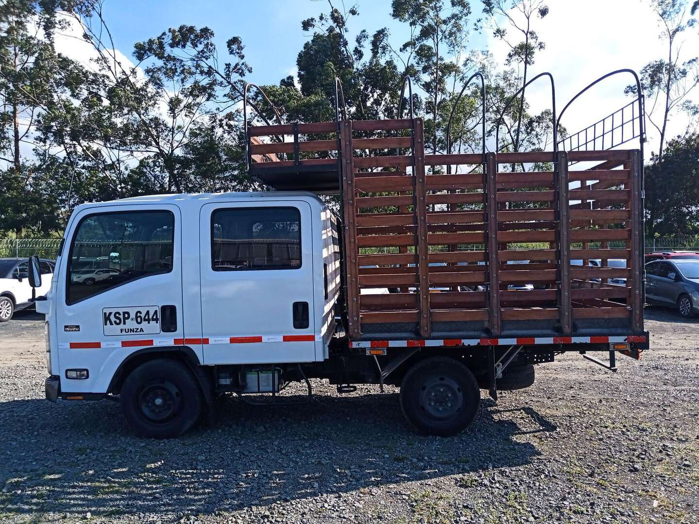 Chevrolet - NHR Doble - 2022