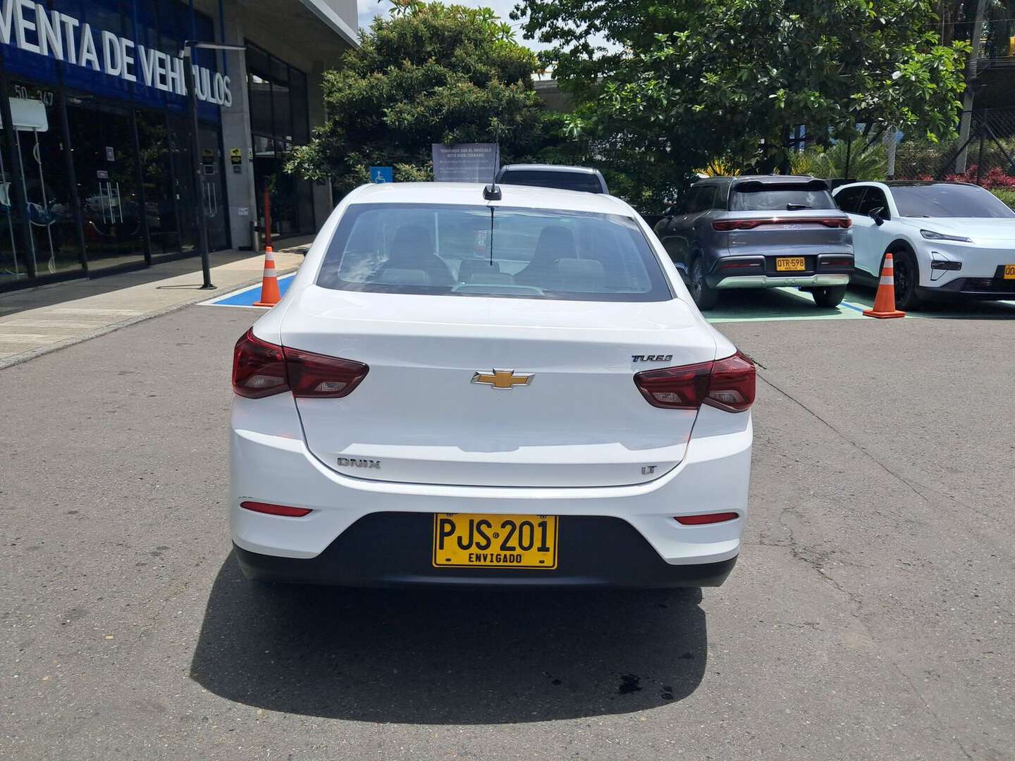 Chevrolet - Onix - 2025