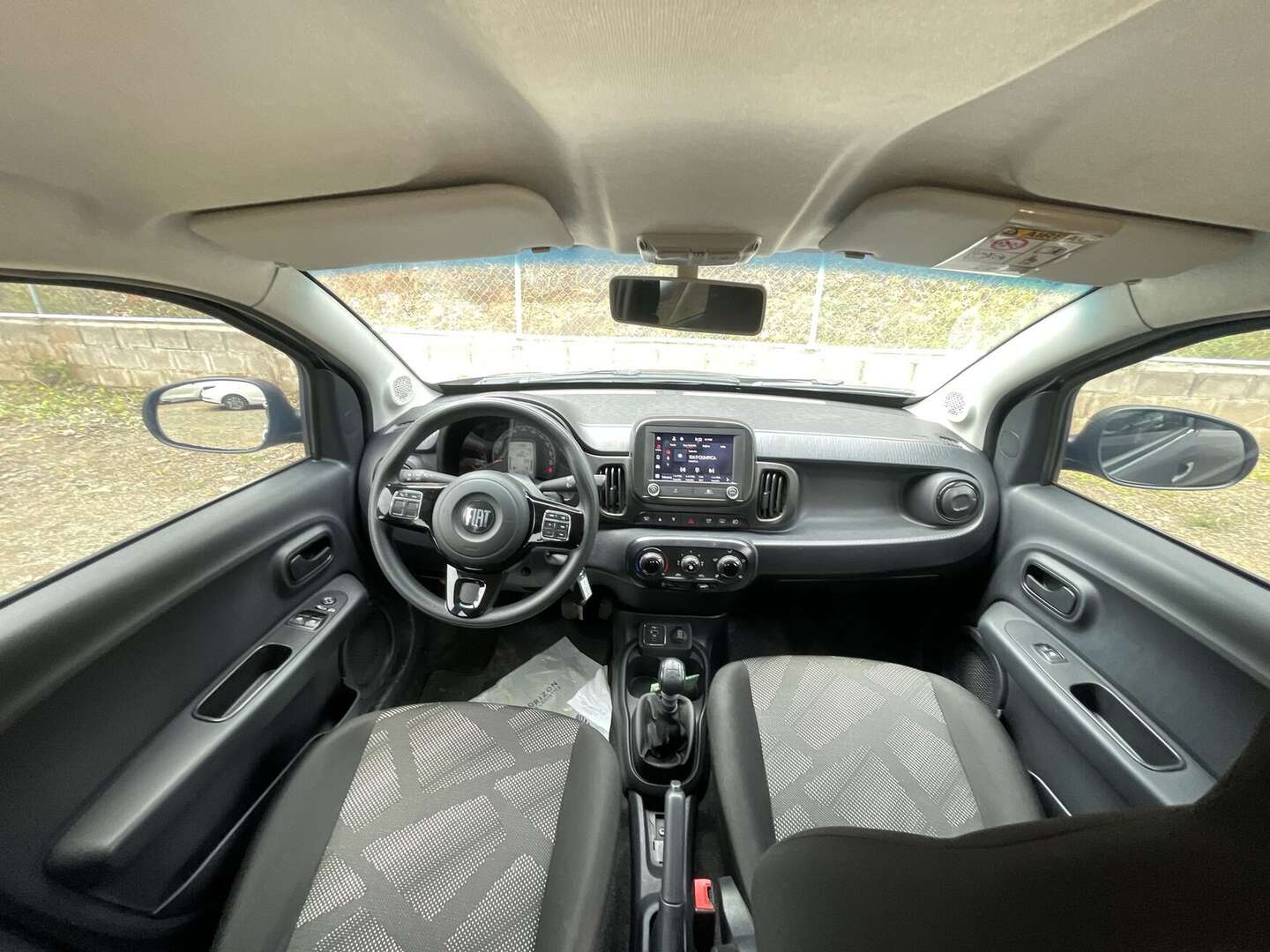 Fiat - Mobi - 2024