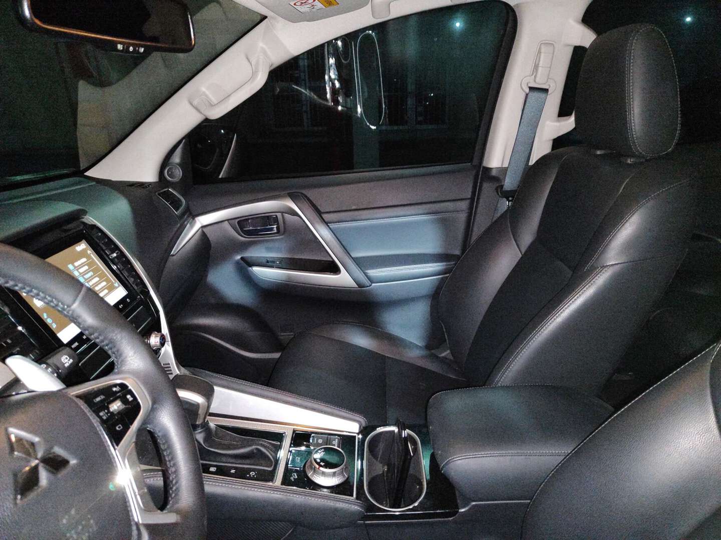 Mitsubishi - Montero Sport - 2024