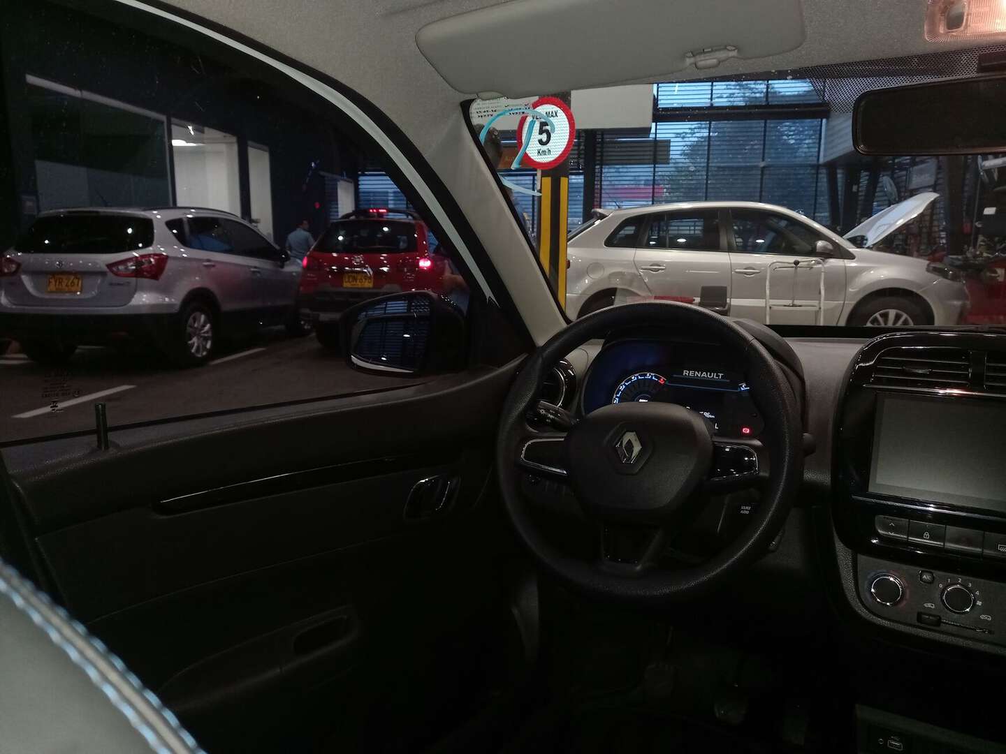 Renault - Kwid - 2026