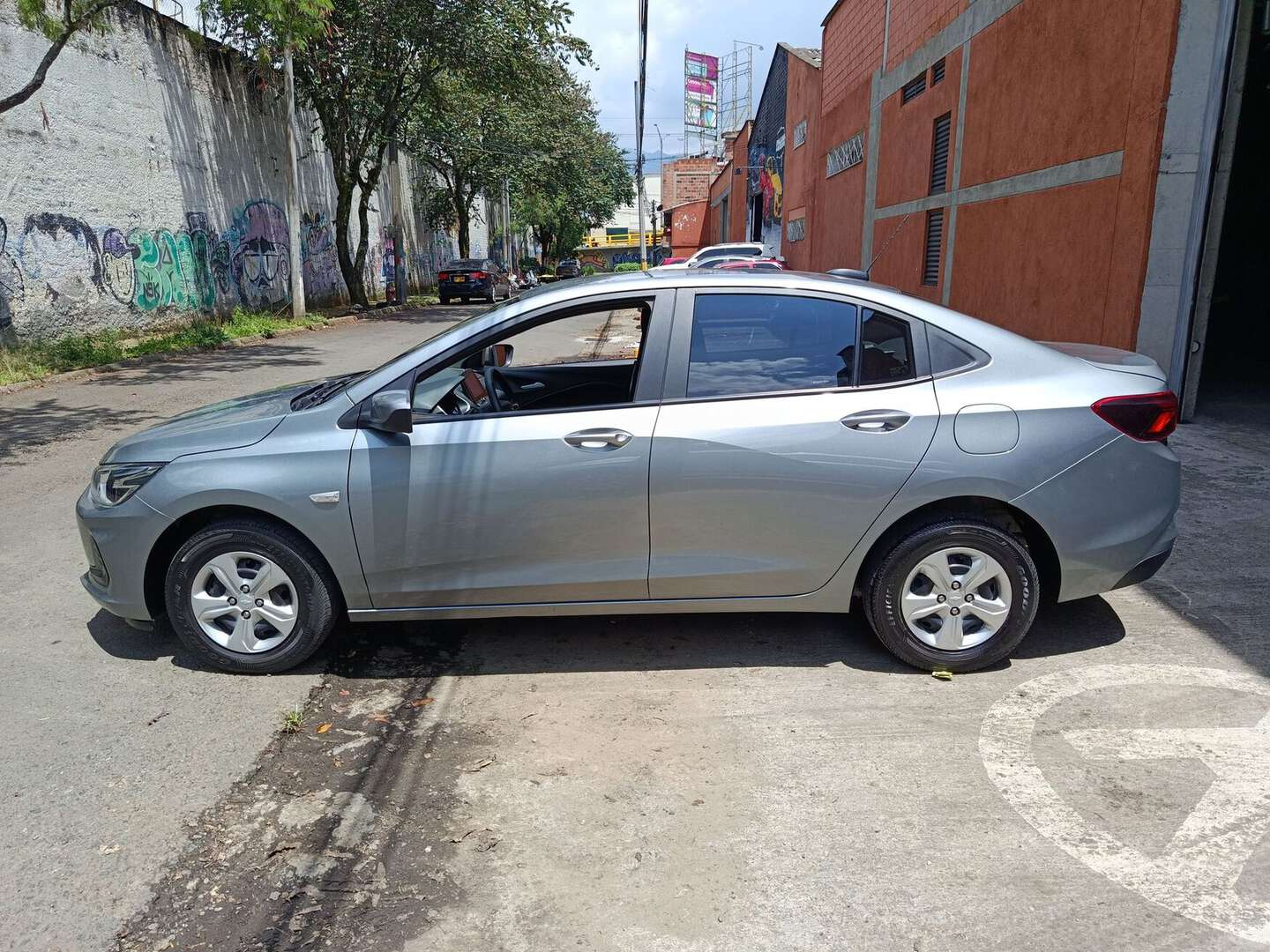 Chevrolet - Onix - 2025