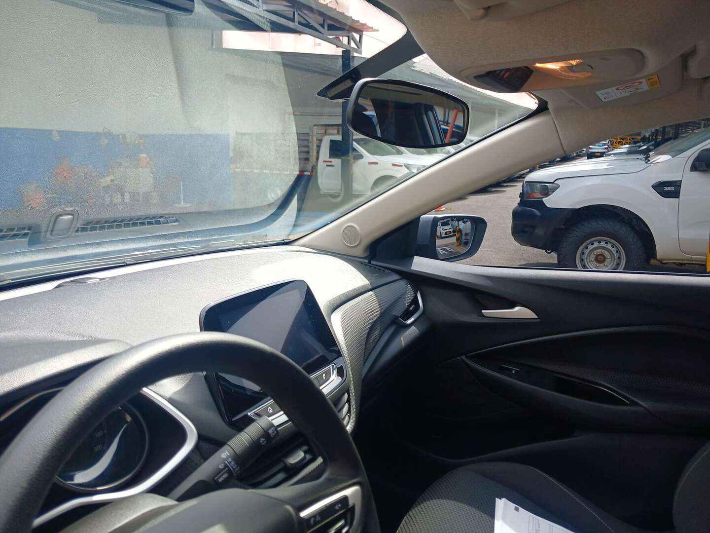 Chevrolet - Onix - 2025
