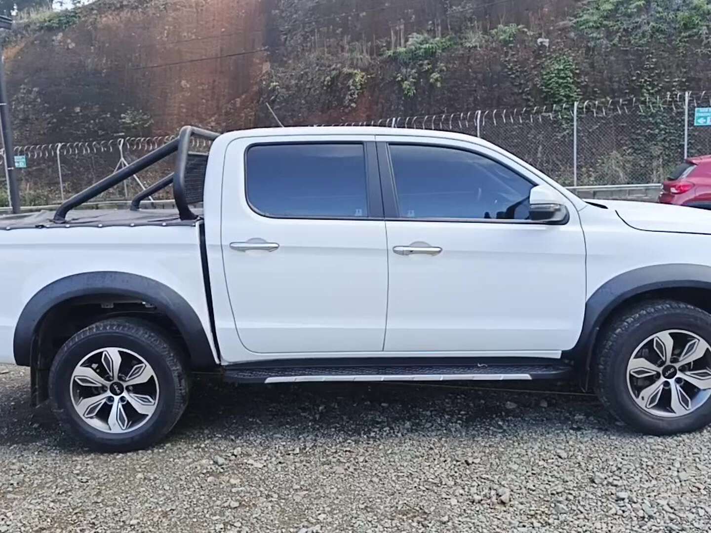 Jac - JT8 - 2023