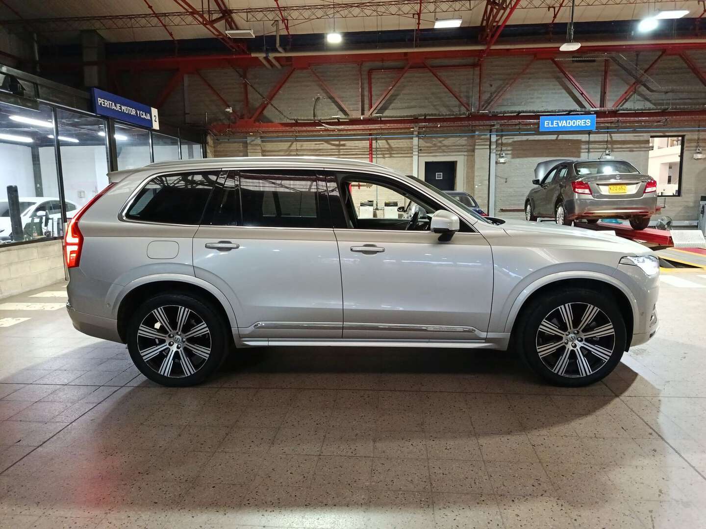 Volvo - XC90 - 2022