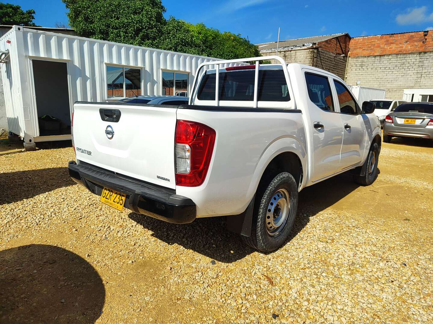 Nissan - Frontier - 2020