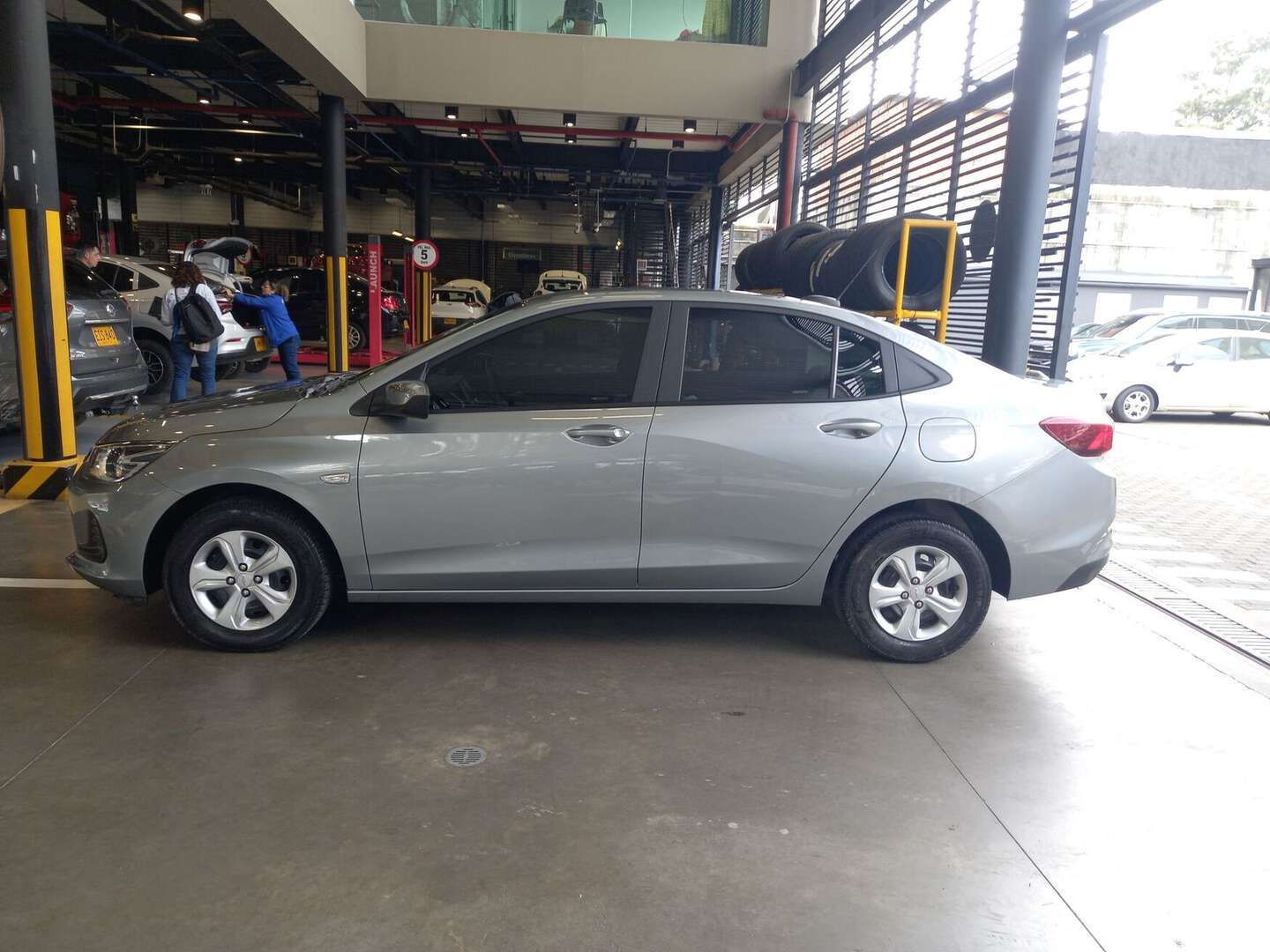 Chevrolet - Onix - 2025