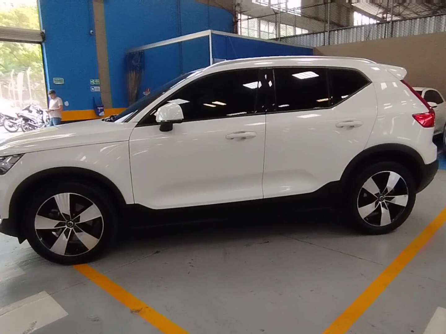 Volvo - XC40 - 2022