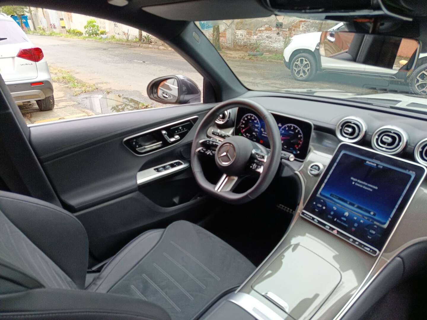 Mercedes Benz - GLC300 - 2026