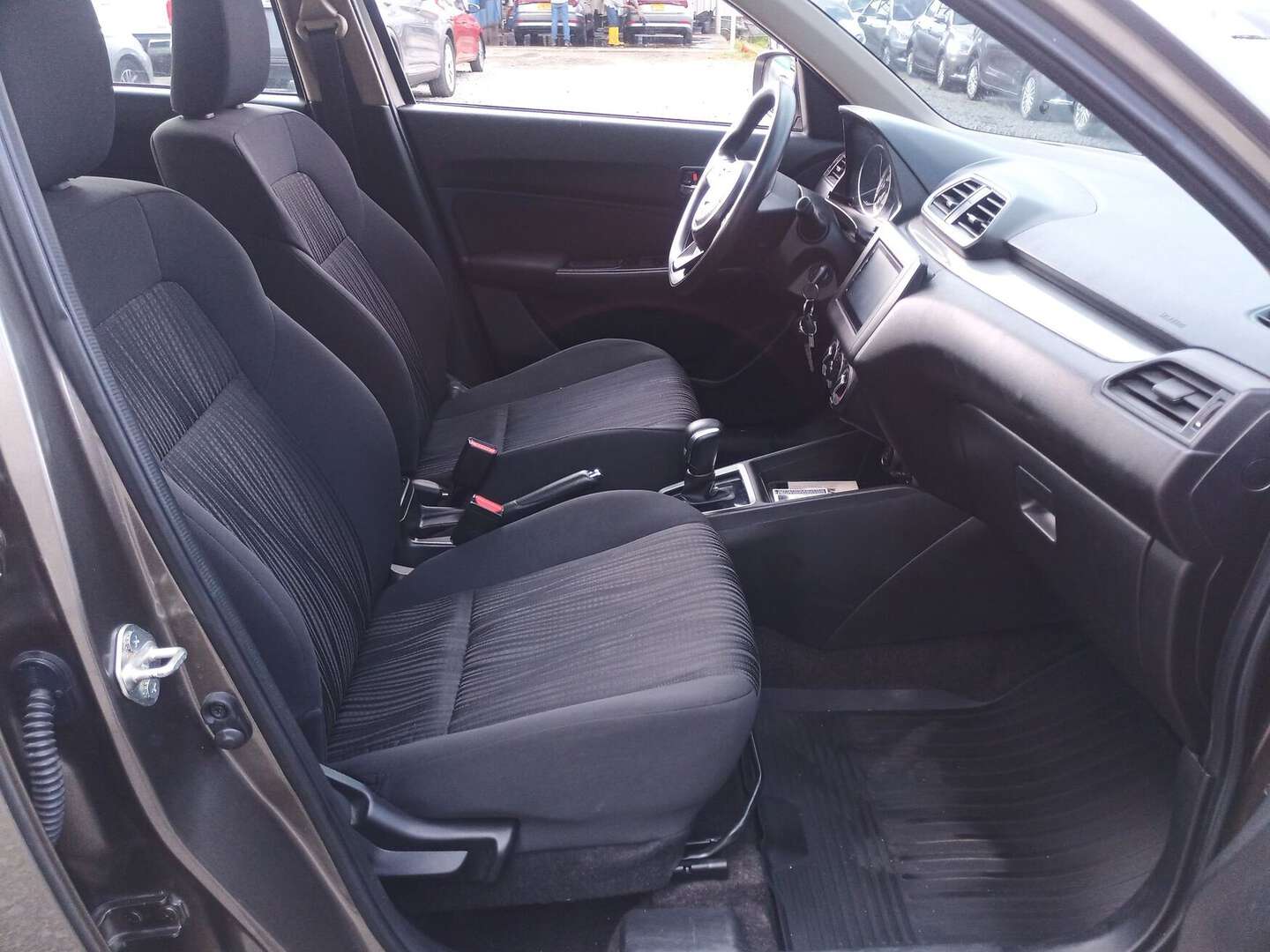 Suzuki - Swift - 2023