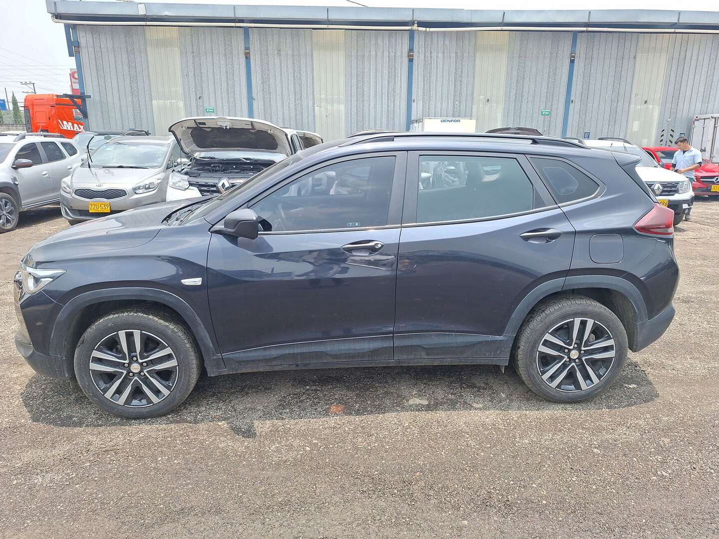 Chevrolet - Tracker - 2025