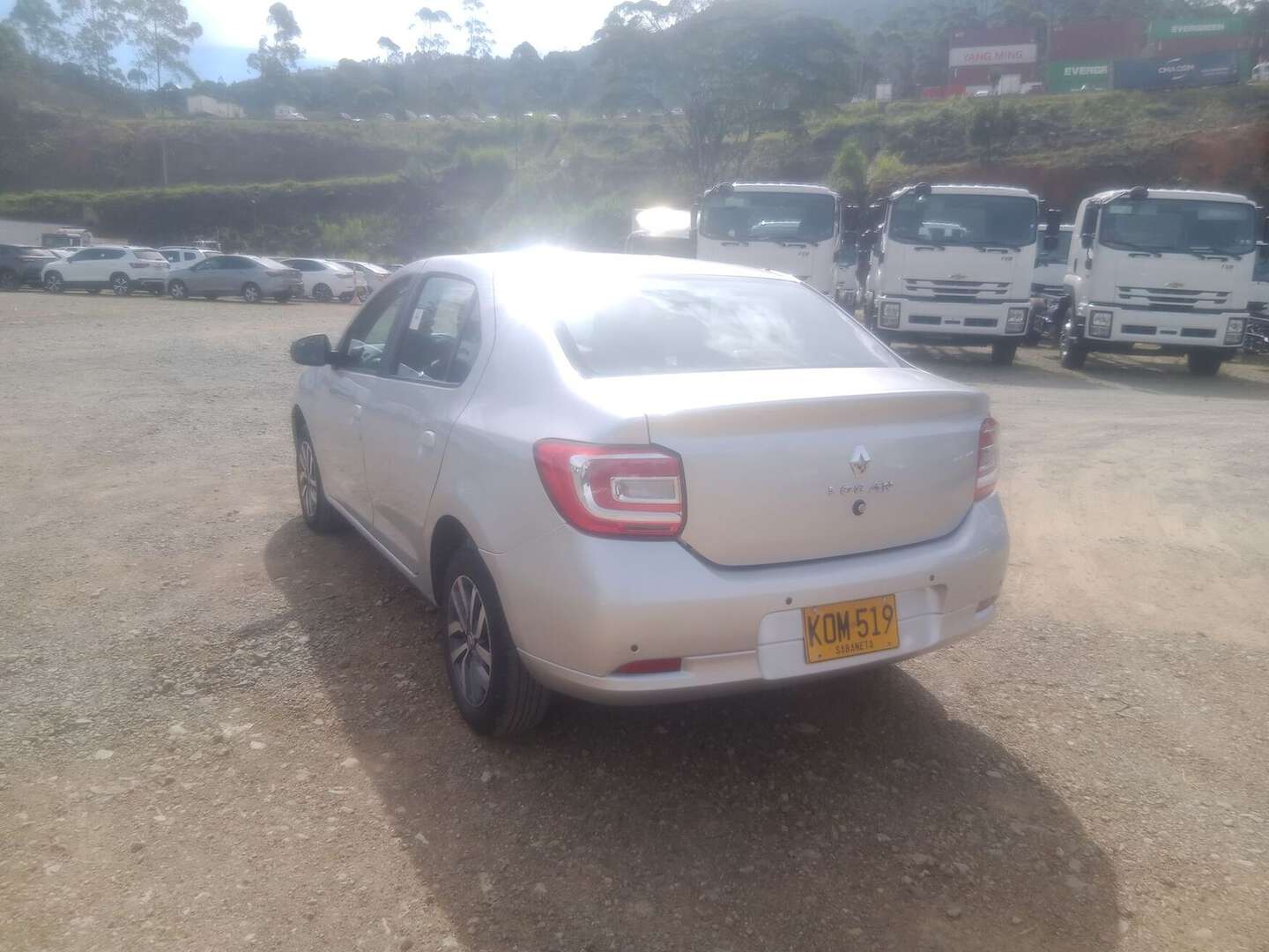 Renault - Logan - 2022