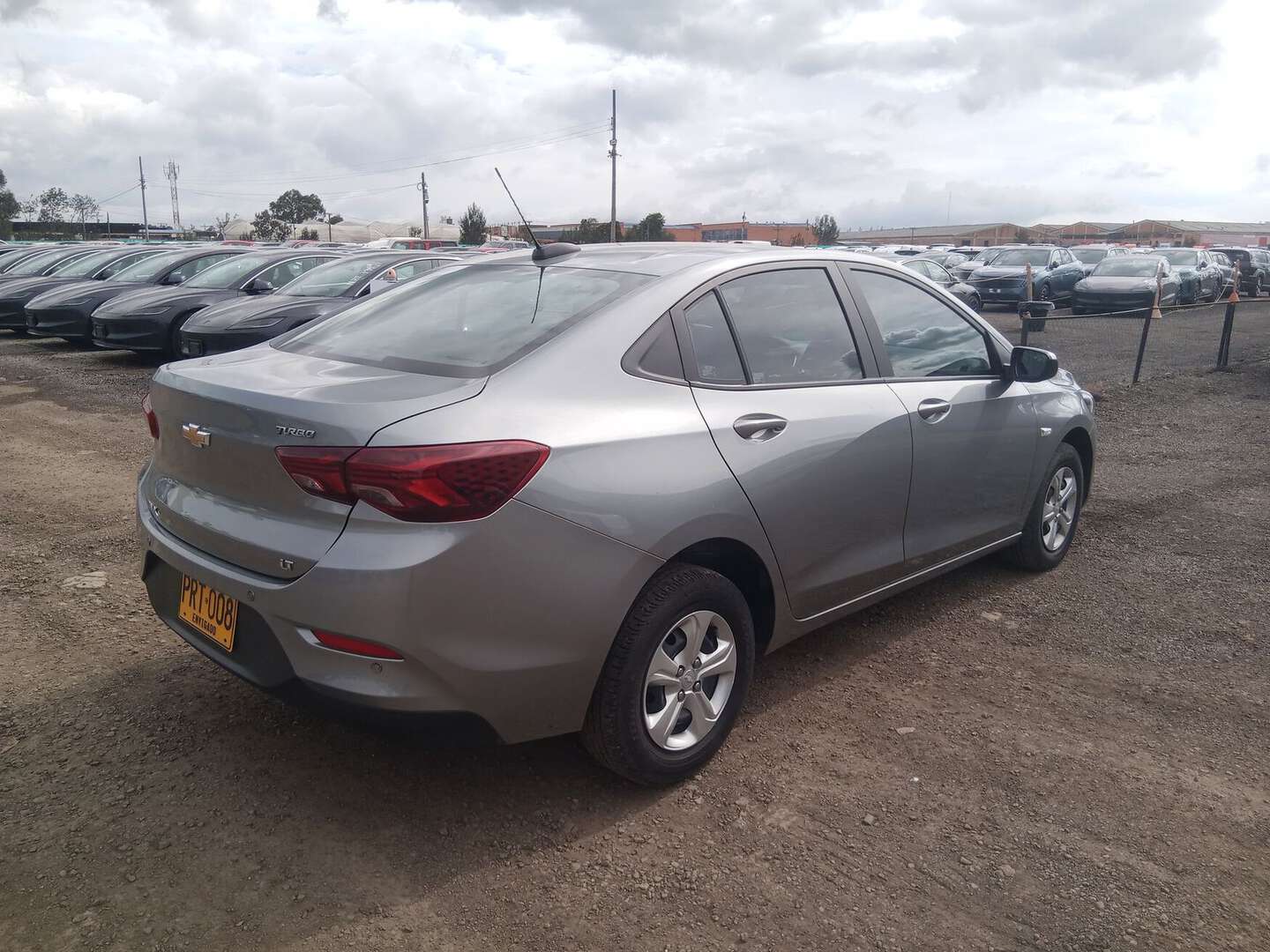 Chevrolet - Onix - 2025