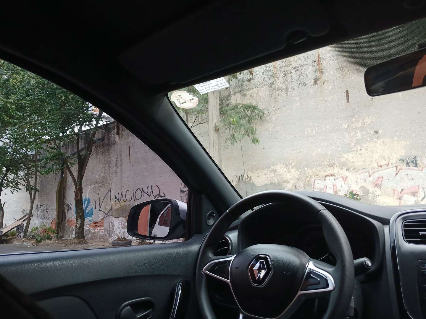 Renault - Logan - 2023