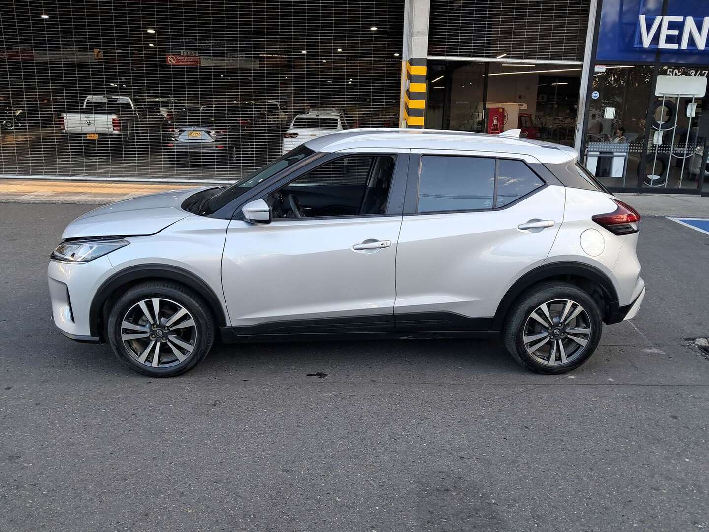 Nissan - Kicks - 2026