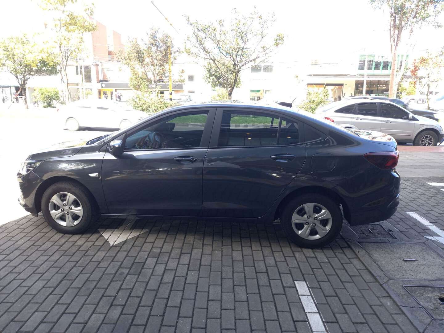 Chevrolet - Onix - 2025