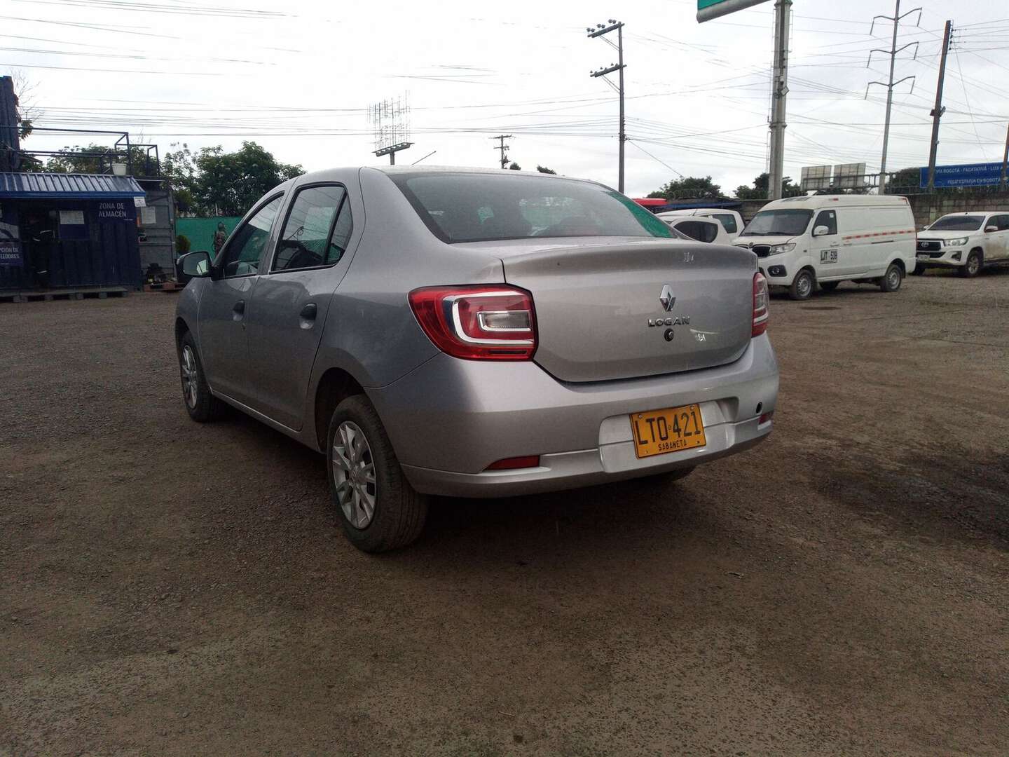 Renault - Logan - 2023