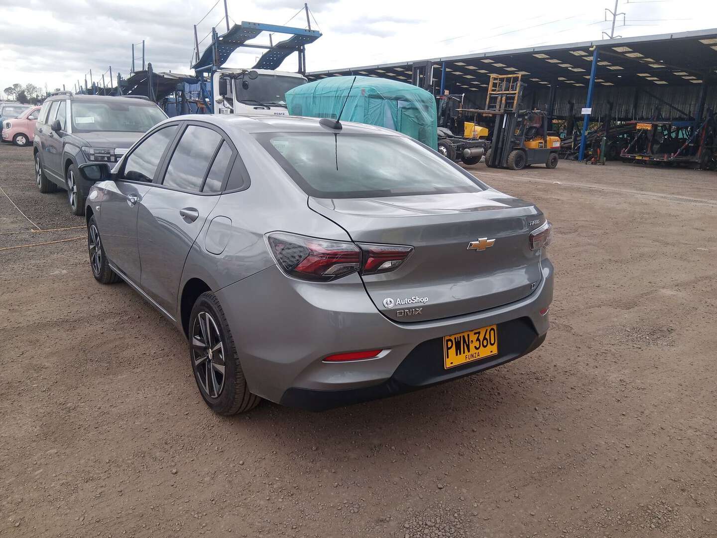 Chevrolet - Onix - 2026