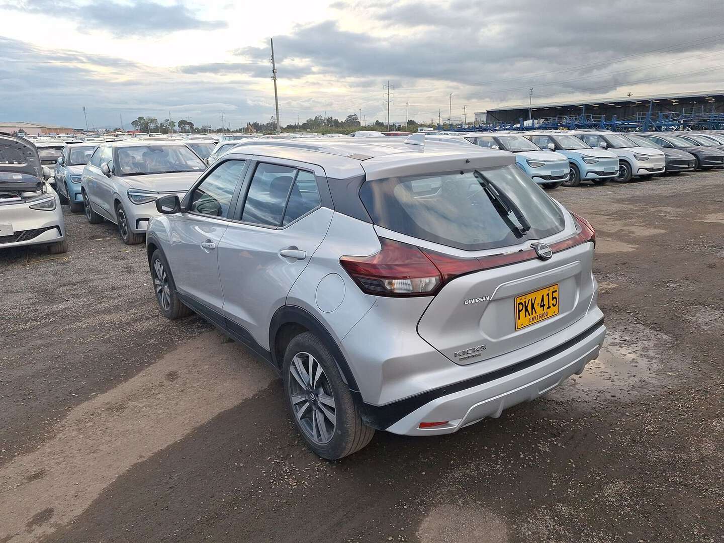 Nissan - Kicks - 2026