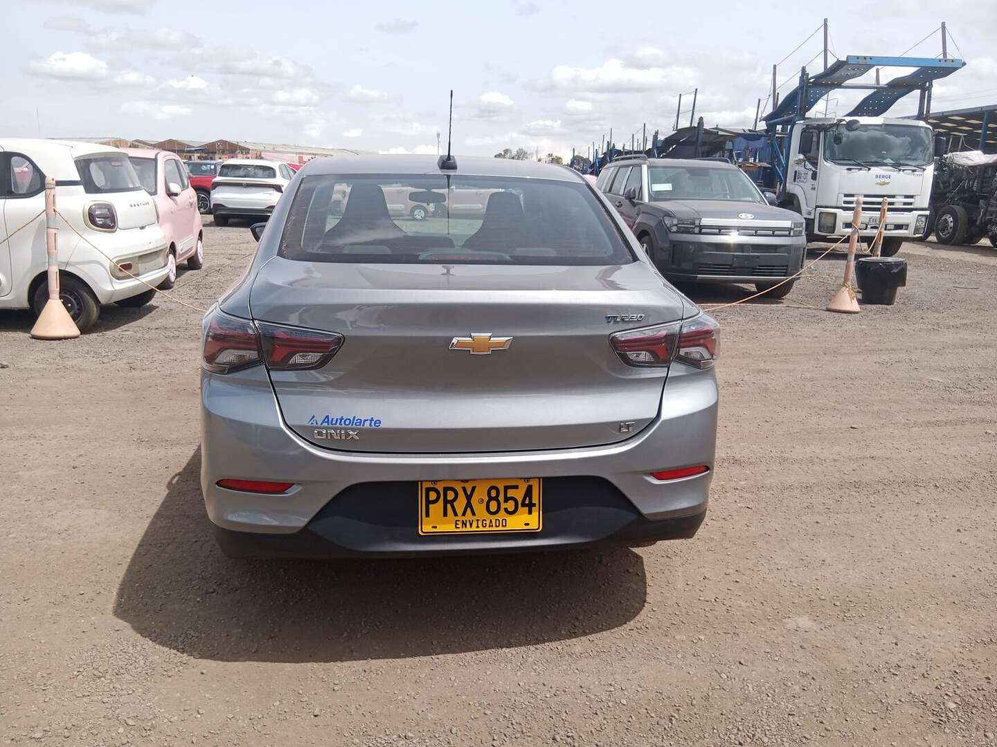 Chevrolet - Onix - 2026