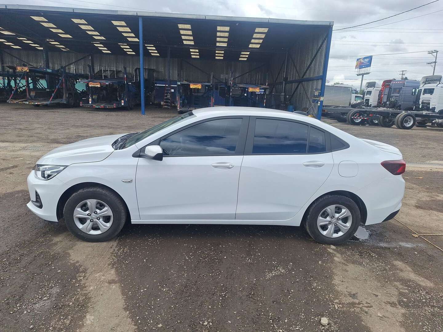 Chevrolet - Onix - 2025