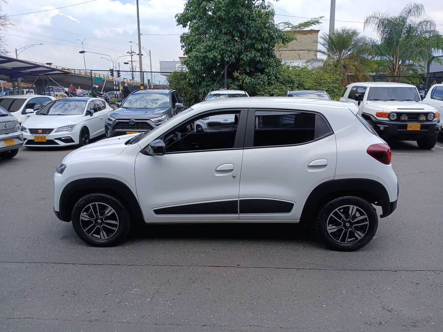 Renault - Kwid - 2025