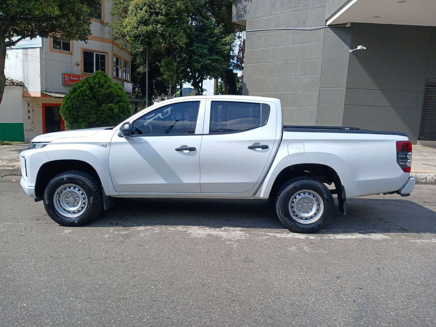 Mitsubishi - L200 - 2022