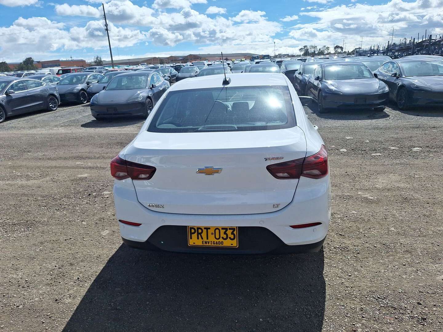 Chevrolet - Onix - 2025