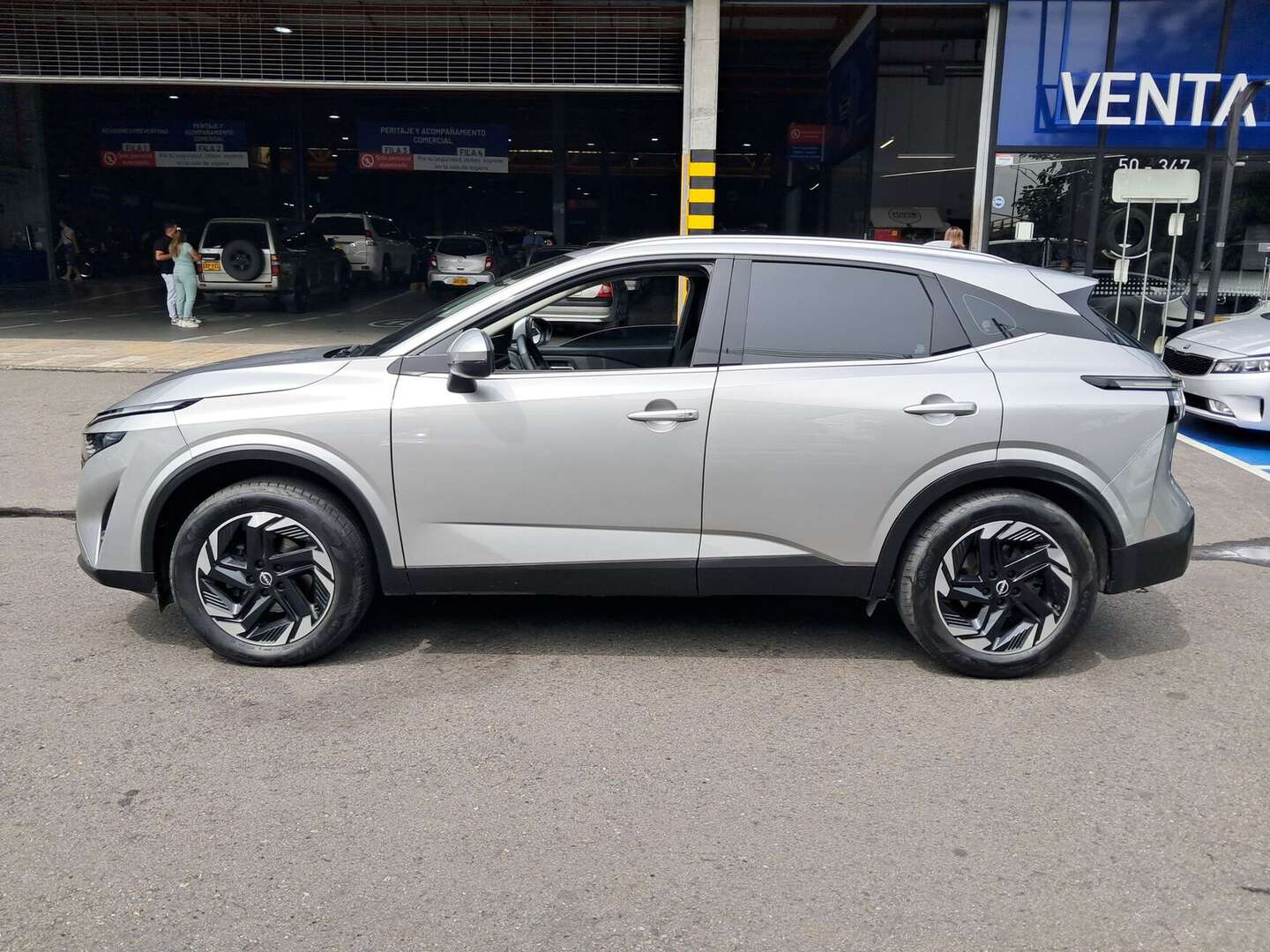 Nissan - Qashqai - 2025