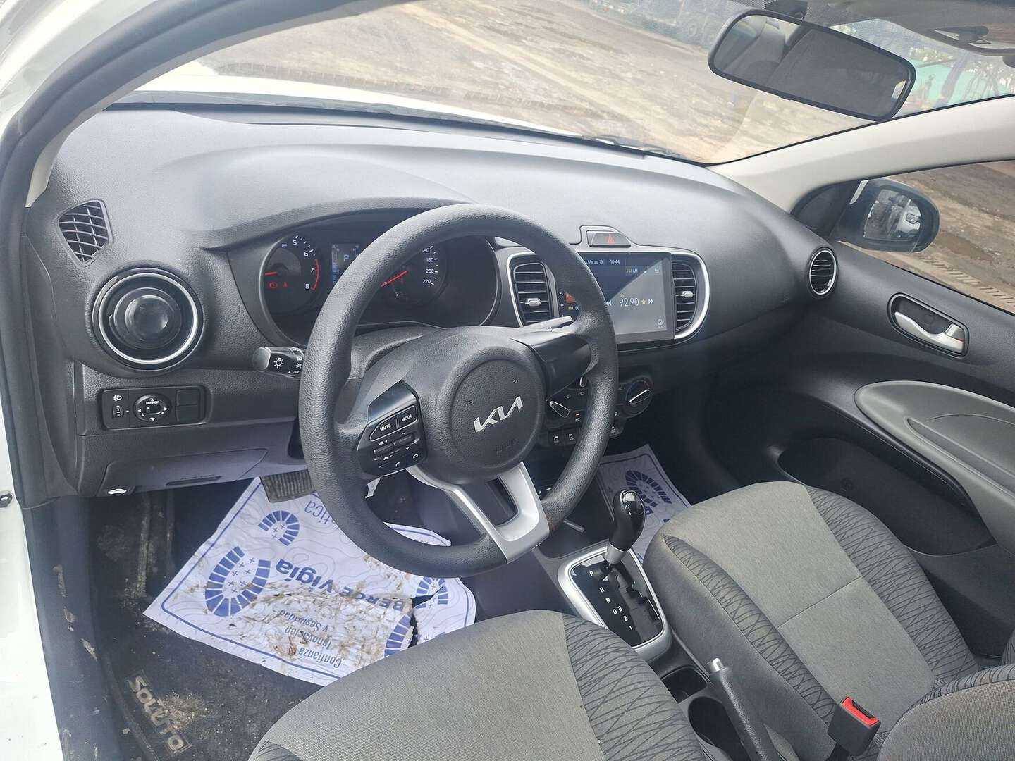 Kia - Soluto - 2025