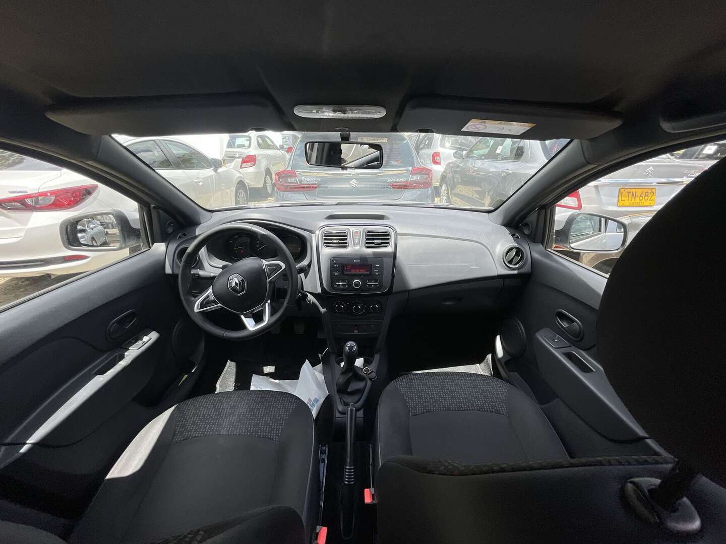 Renault - Sandero - 2022