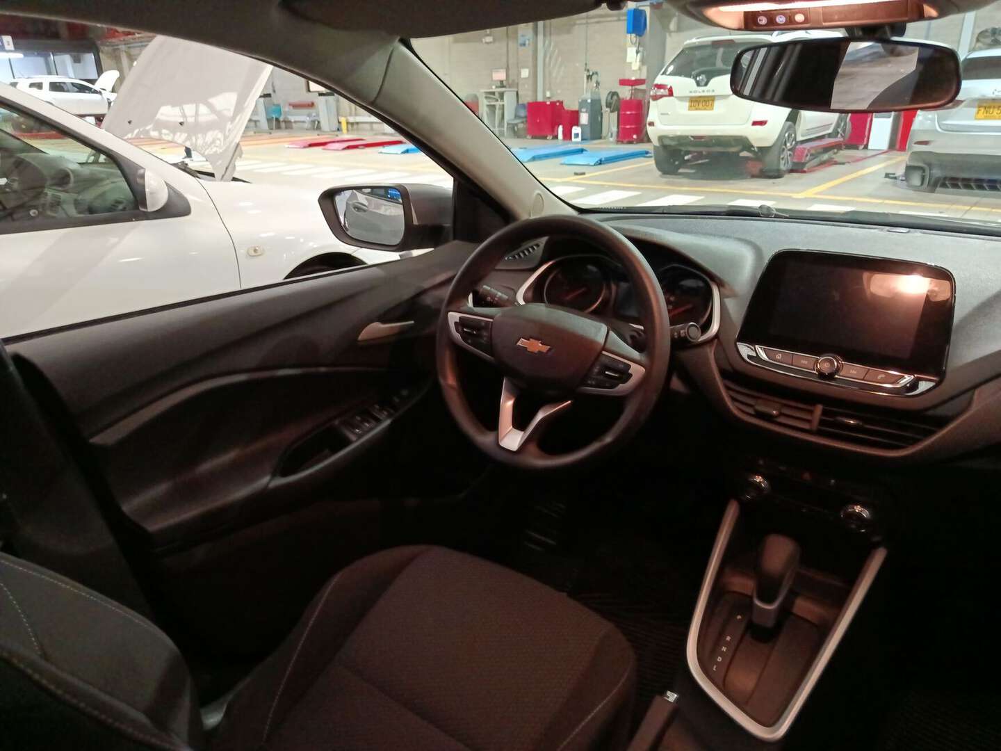 Chevrolet - Onix - 2025
