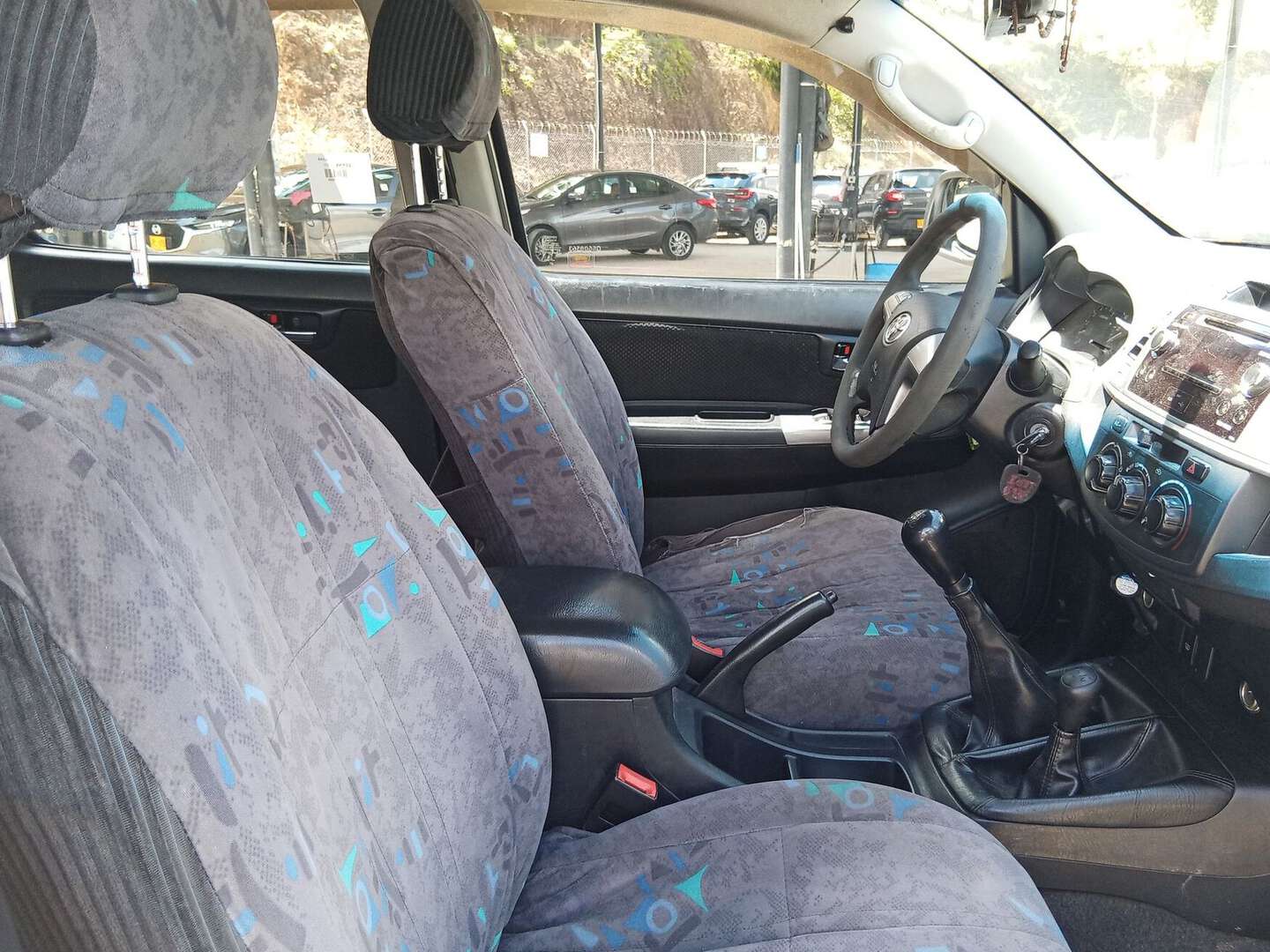 Toyota - Hilux - 2016