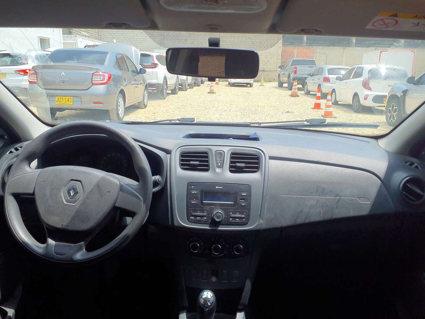 Renault - Logan - 2019