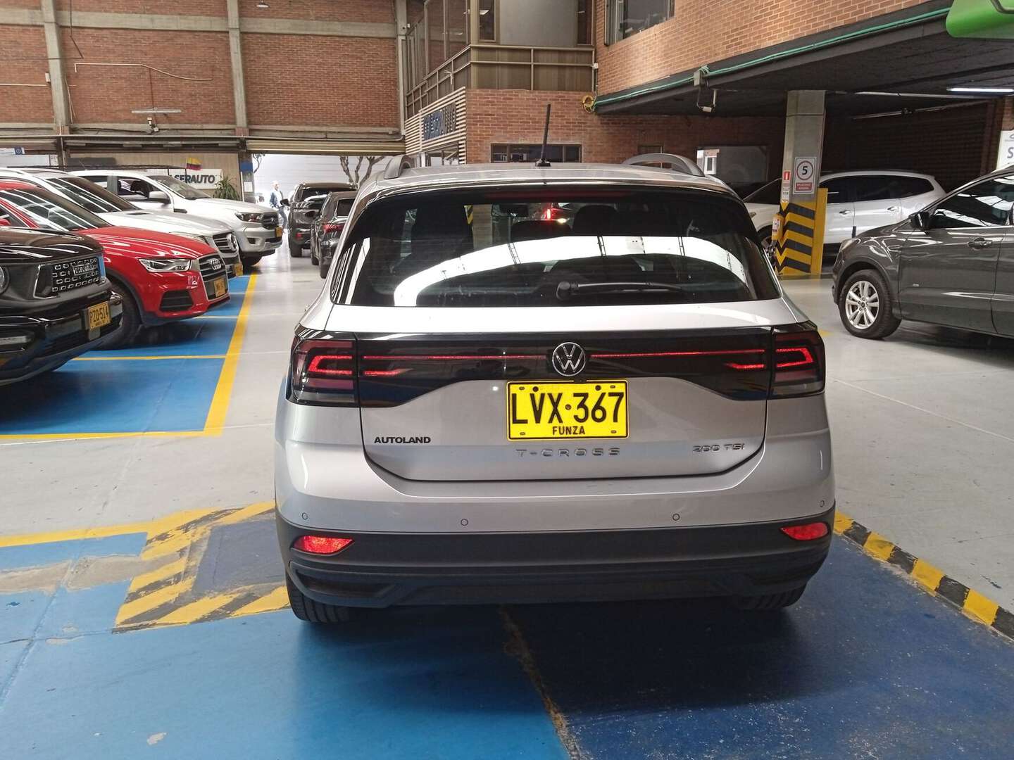 Volkswagen - T-Cross - 2023