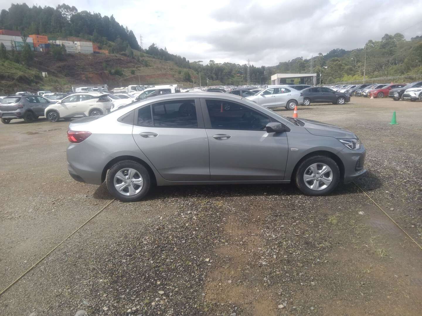 Chevrolet - Onix - 2025