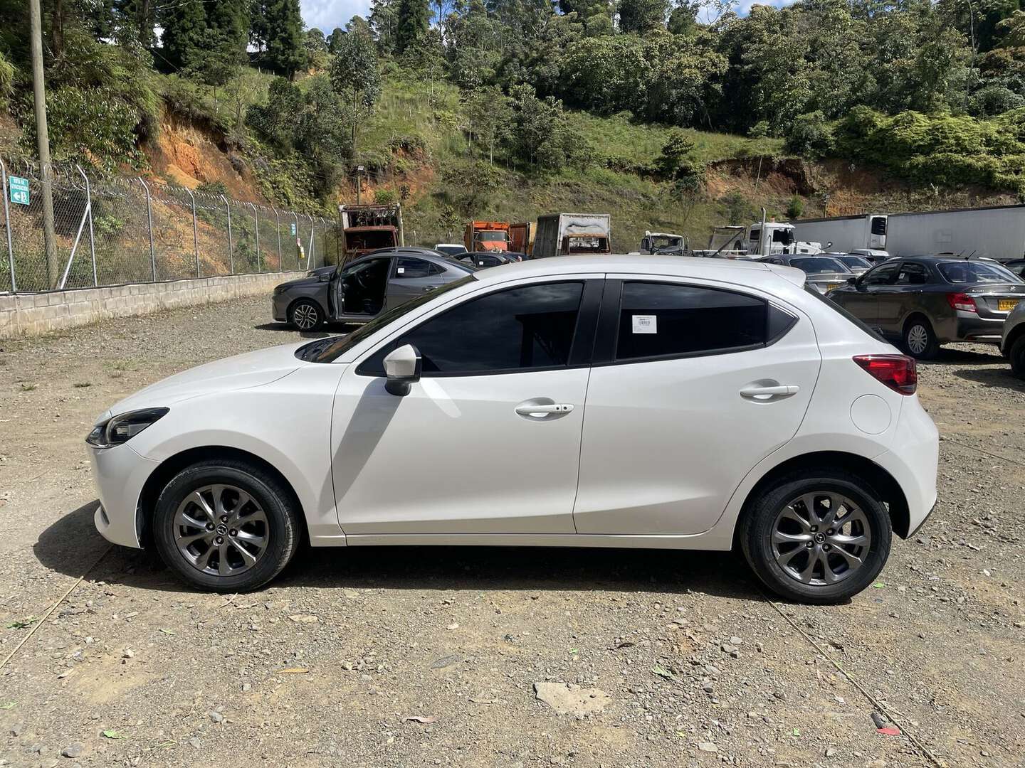 Mazda - 2 - 2022