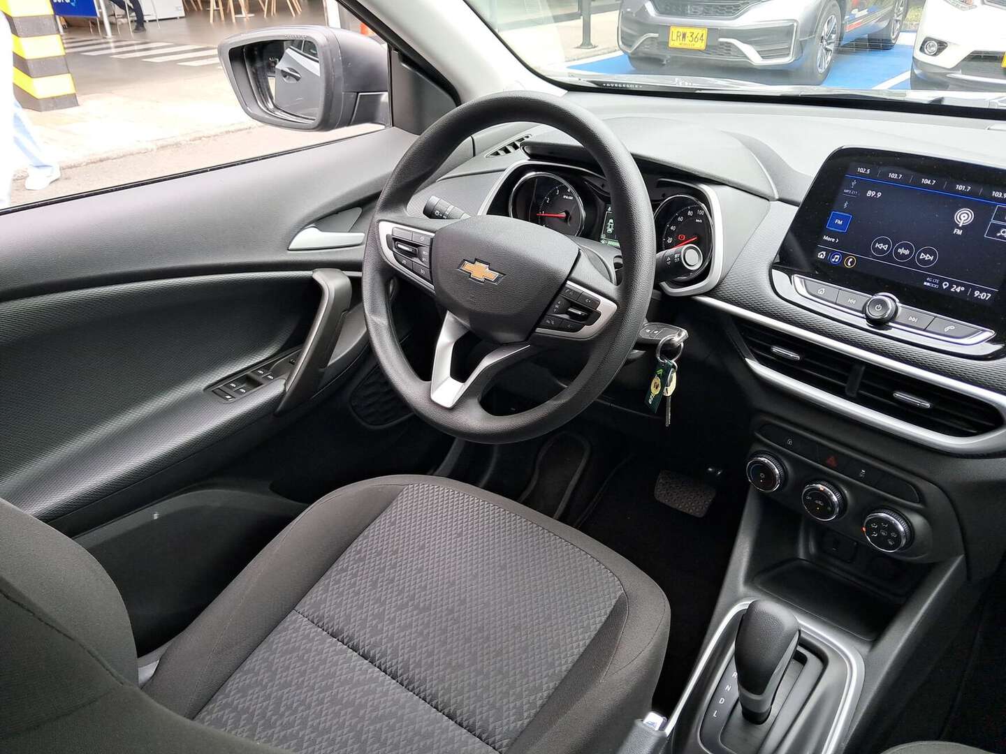 Chevrolet - Tracker - 2025