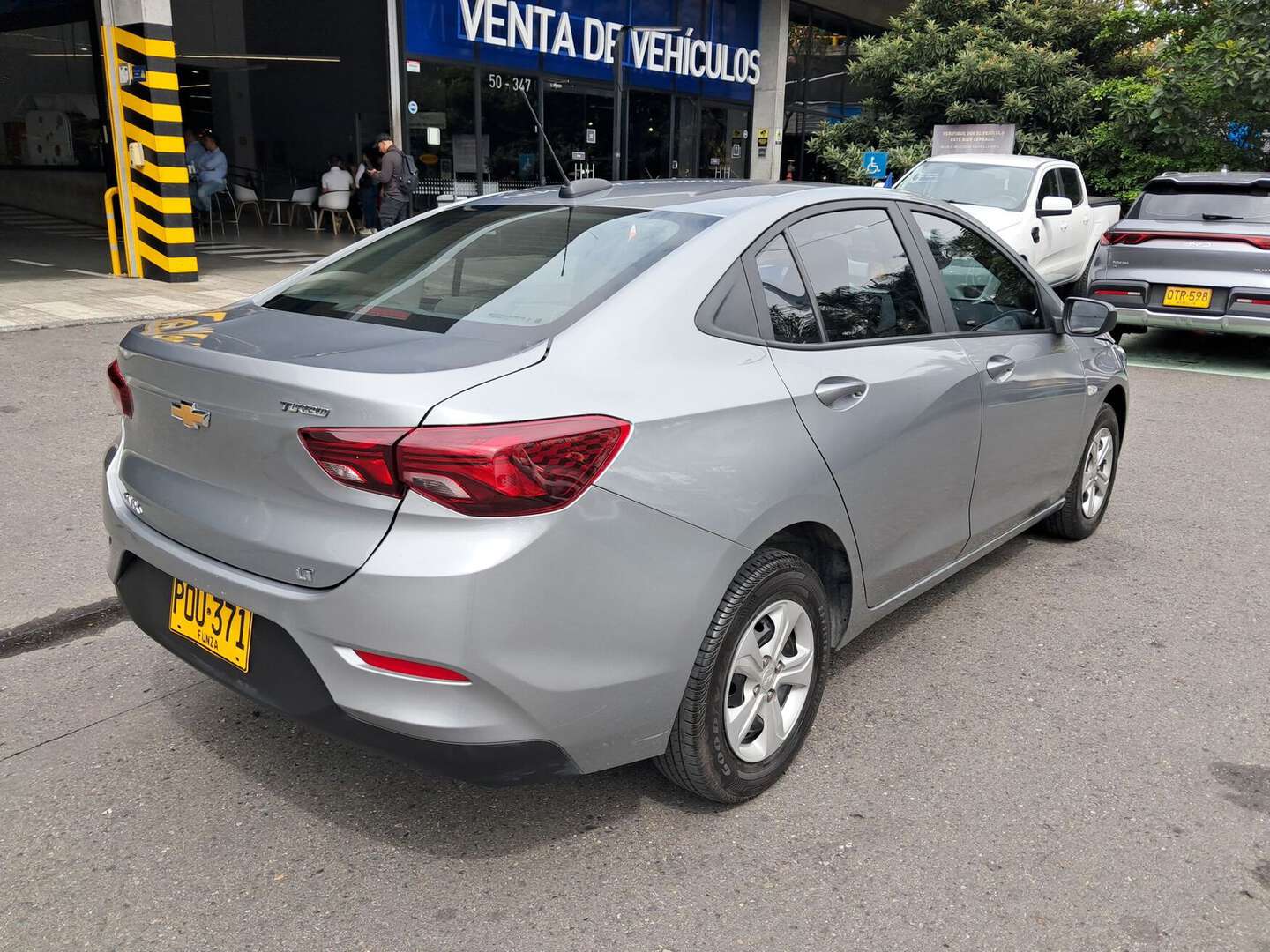 Chevrolet - Onix - 2025